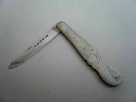 Sterling Silver & Mother of Pearl Fruit Knife Hallmarked 1865 Fruit Decoration Alfred Taylor REF:30E