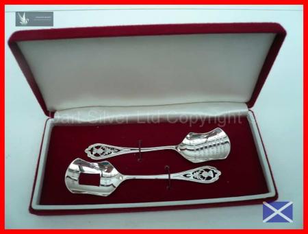 Pair Scottish Novelty Solid Sterling Silver Tea Caddy Spoons 1991 Cased Charles Andrew Purvey REF:62W