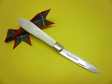 H Fisher silver folding fruit knife with mother of pearl handle, blade hallmarked from Sheffield in 1930